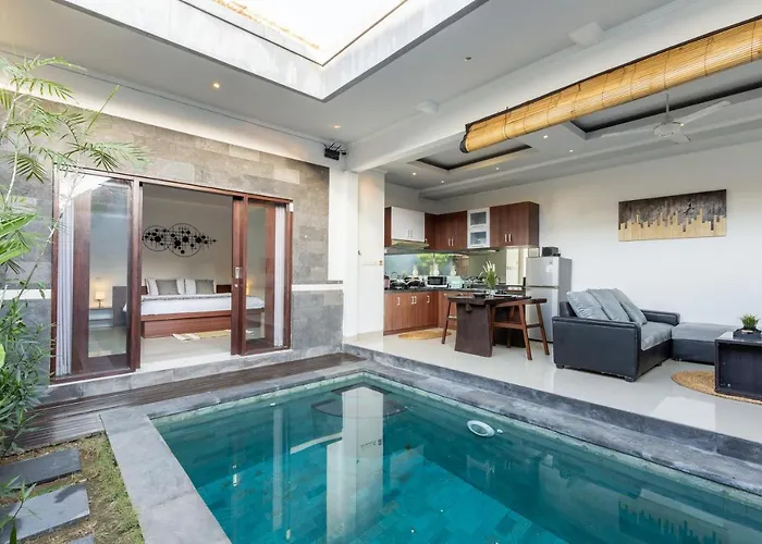 Estella ☆ Kuta - Private Pool